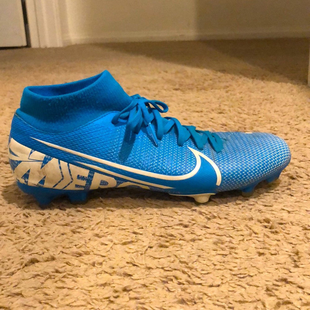 Nike superfly soccer cleats